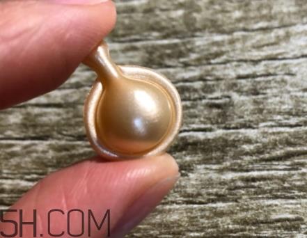 雅顿金胶适合什么肤质？雅顿金胶适合油皮和混油皮吗？