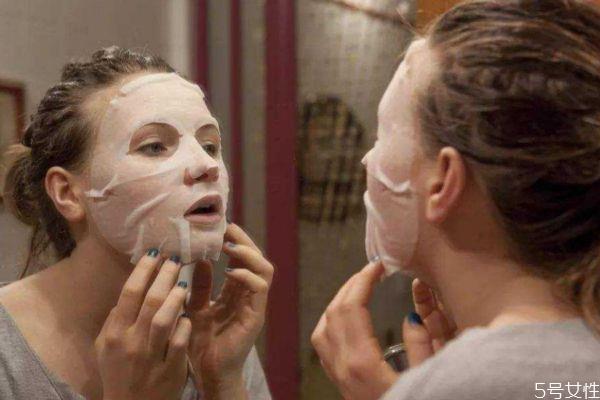 冬季护肤的方法有什么呢 冬季要减少面膜的次数吗 冬季护肤的方法有什么呢 冬季要减少面膜的次数吗