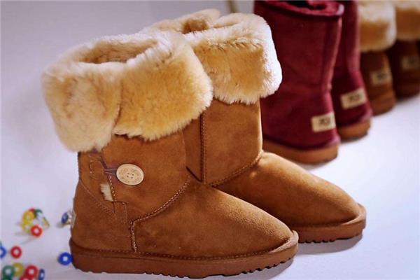 雪地靴为什么那么贵 材质很重要