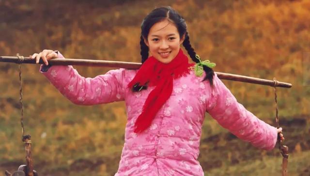 41岁章子怡:从13平方筒子楼到北京豪宅,15年风流情史