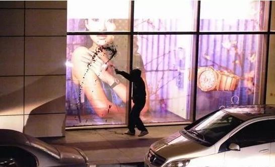 41岁章子怡:从13平方筒子楼到北京豪宅,15年风流情史