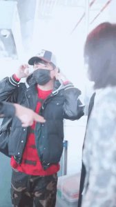 ​潘粤明机场偶遇刘涛被无视，500年后，许仙对白娘子似曾相似