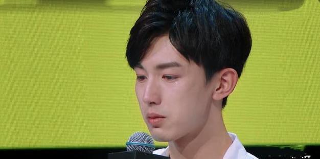 郭俊辰与于朦胧开撕郭敬明脸色难看，老戏骨尴尬