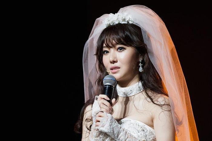 韩国百变天后李贞贤宣布结婚！她跟郑秀文有非一般的关系！