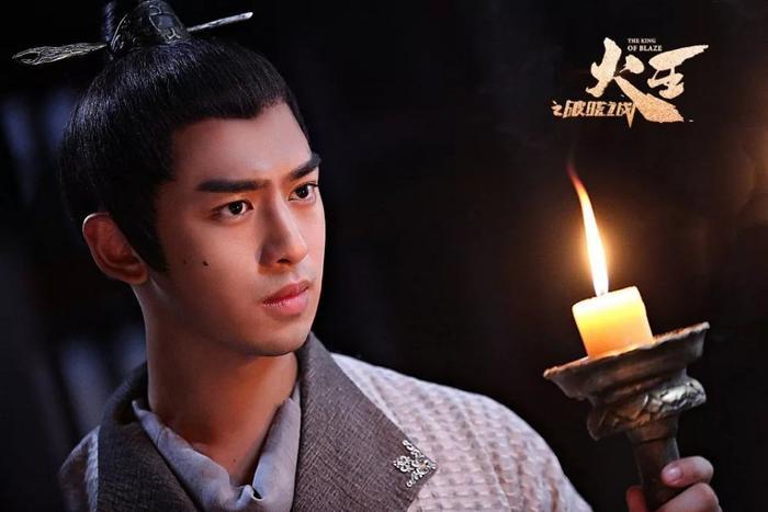 景甜新剧热血开播,化身俊俏小公子,狂撩男主陈柏霖