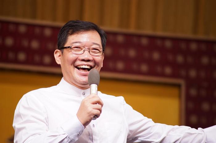 郭德纲曾拜李金斗为师被拒却收他为徒,曾红极一时但祸从口出被骂