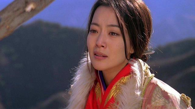 韩国女星金喜善,《神话》永远的玉漱,时隔多年她的脸也变了?