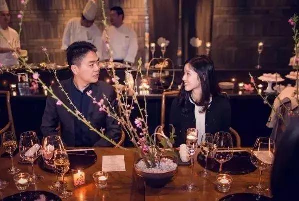 章泽天爸爸否认女儿离婚,男方背叛了爱情,女方选择原谅算真爱吗