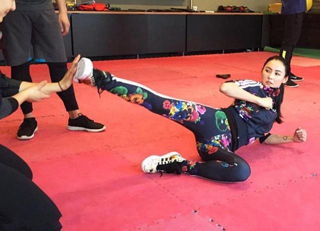 张柏芝吴建豪片场花絮曝光，曾惹怒刘德华的她现在竟如此谦卑