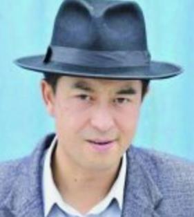 张嘉译、王海燕家庭楷模，20亿实属黑白颠倒，三口之家和和美温馨