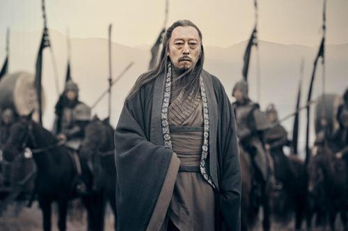 倪大红火了？一种表情演绎三种大佬，成“老戏骨”时还不到50岁！