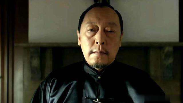 倪大红火了？一种表情演绎三种大佬，成“老戏骨”时还不到50岁！