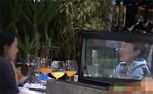 霍思燕吸烟被曝光不是事，竟然第二次意外曝光二胎女儿？