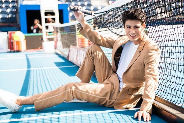 姜潮麦迪娜结婚了？还是“奉子成婚”？这瓜吃的有点猛！