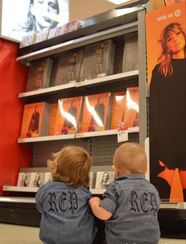 霉霉 泰勒斯威夫特 新专辑《Reputation》发售引发疯抢 大量美图