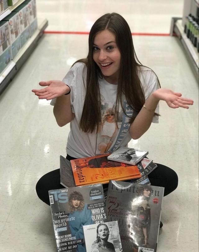 霉霉 泰勒斯威夫特 新专辑《Reputation》发售引发疯抢 大量美图