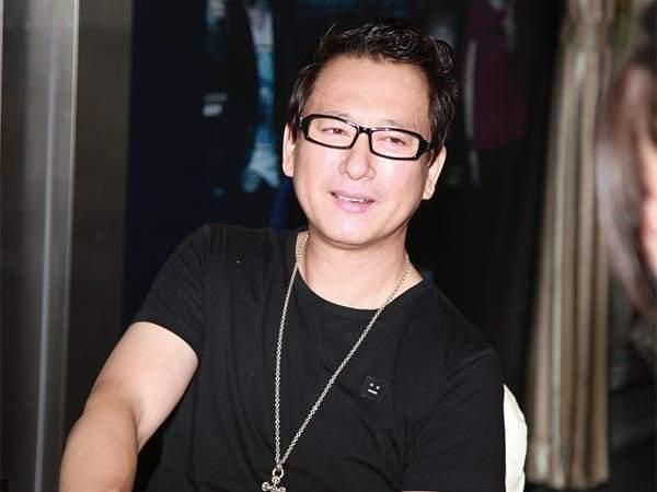 郑爽爸爸冲进火场救人反被吐槽,他被称为“坑女第一人”?