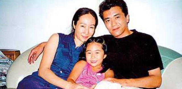 她阴差阳错成为演员，曾经是护士，丈夫去世独自生活13年