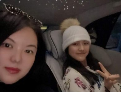 ​王诗龄被曝已经回国，疑似签约经纪公司，社交账号有演员认证标签