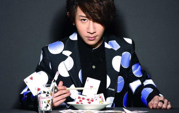 刘谦再度登上春晚,曾被“封杀”传闻被打破,网友:怀念董卿当托