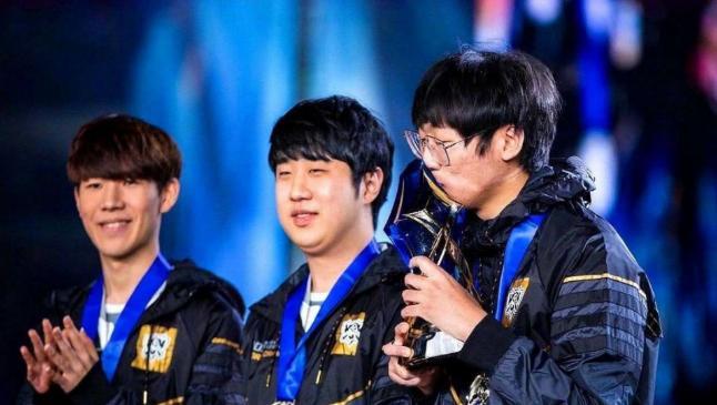 LOL:RNG新打野落空?小龙堡被曝有新选择,网友:PDD整活啦