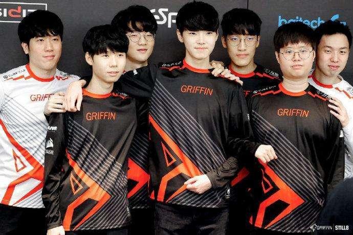 LOL:SKT王朝崩塌,以后只能沦为配角,连Faker也无力回天