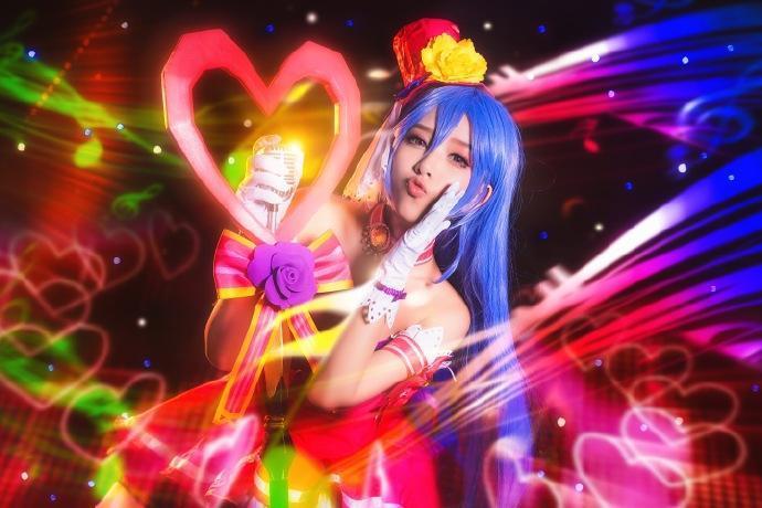 王者荣耀王昭君cos,长相天美皮肤白皙,最后一张让人浮想联翩