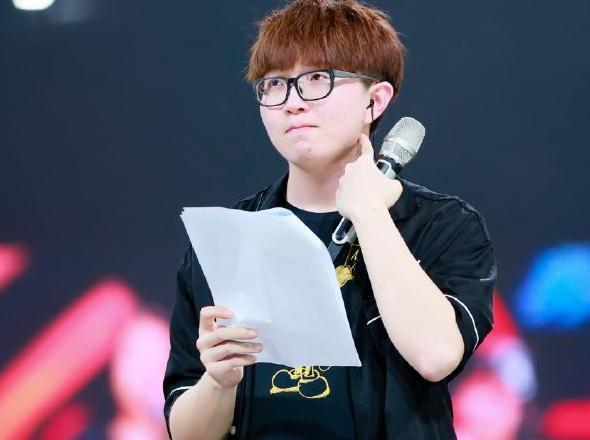 毛不易真实姓名曝出,跟芒果台主持人同名。