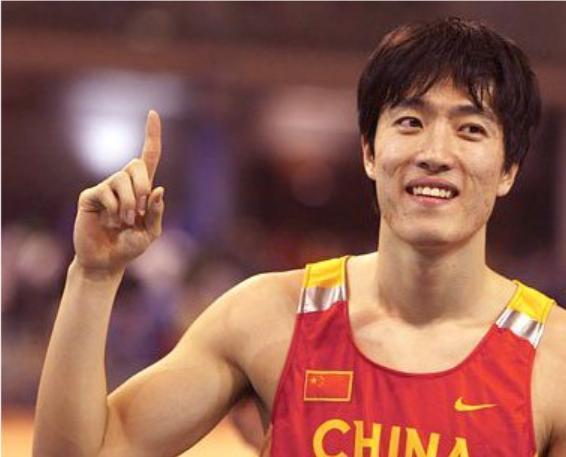 曾经的飞人刘翔,如今在从事什么工作?看完有点心酸