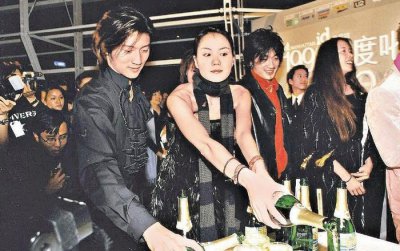 ​李亚鹏不顾旧情，说出与王菲离婚的内幕，网友：换谁都会离婚吧！