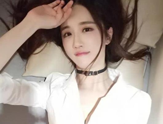 轩子巨2兔人设崩塌，有男友且同居，阿冷躺枪？