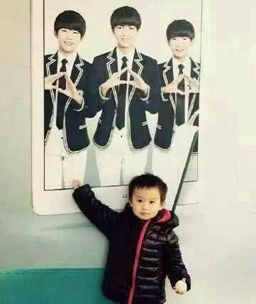 易烊千玺弟弟正式出道,进军影视圈6岁开始拍戏,颜值比哥哥还高