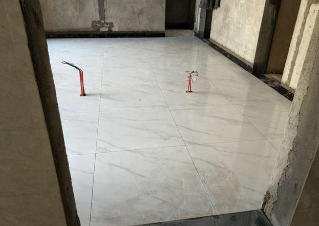 原来客厅地砖波导线这样贴才漂亮，我家太丑了，只想拆了重贴！