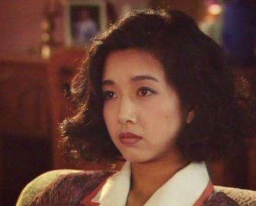 ​50岁江珊全家照曝光，女儿超像前爸高曙光，还让妈妈尽快找对象