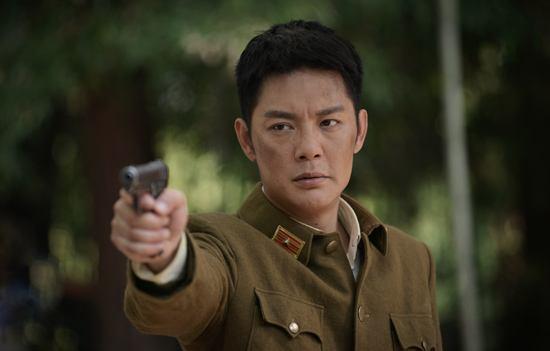 45岁傅程鹏近照，为周丽淇放弃22年夫妻情，前妻13字回应透