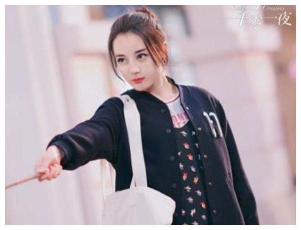 热点明星排行榜：第3名：赵丽颖，第2名：热巴，第1名：竟是她