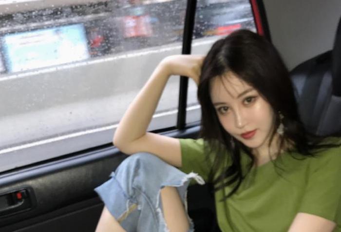 赵梦玥首谈骚男离婚,高温四十度给老婆买包:卢本伟自认做不到