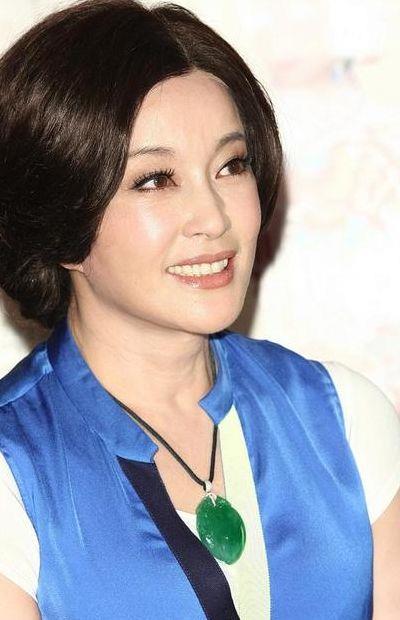 刘晓庆简历个人资料（刘晓庆简历个人资料简介 年龄）