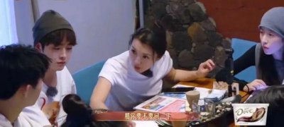 ​45岁陈好近况曝光，容颜比20年前还年轻，“万人迷”颜值太可怕！