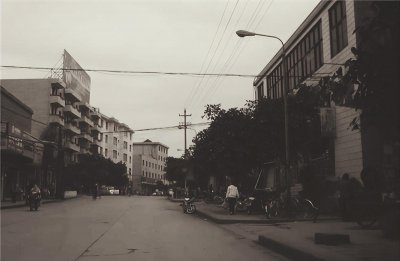 ​1992年发生了什么？3000军警集结在云南平远街，美国误以为要开战