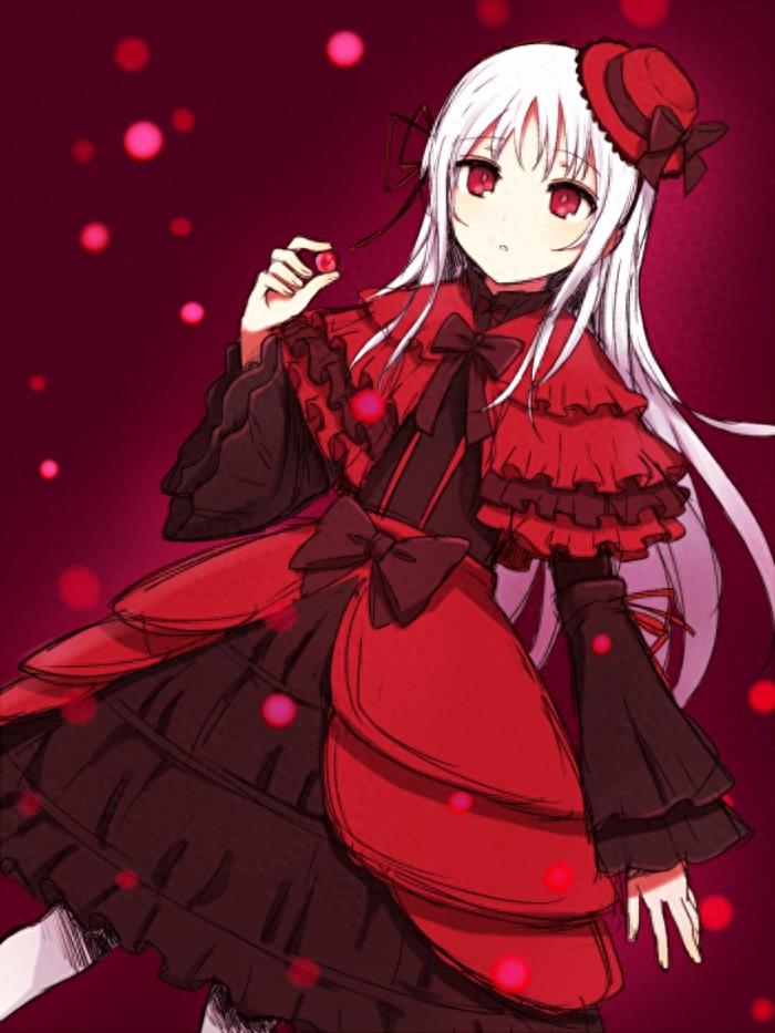 红衣白发的哥特萝莉栉名安娜，长相如人偶公主甜美可爱