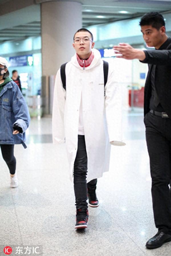 小白果然很白!中国有嘻哈选手白曜隆酷不酷?