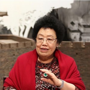 ​女富豪陈丽华:40亿买下王府井一条街,年收租10个亿,5年狂赚505亿