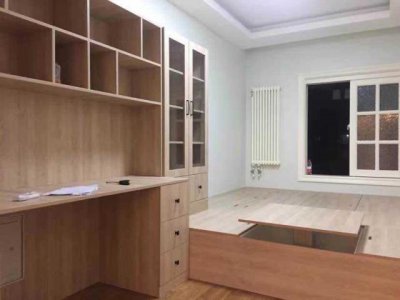 ​做衣柜万万不要选用免漆板，用过就知有多坑，后悔我家没听师傅劝