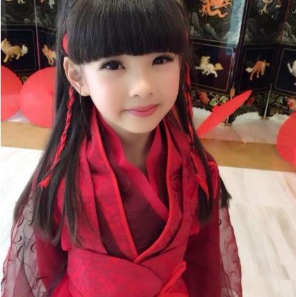 被称为最美小萝莉的王巧写真，漂亮乖巧，清纯甜美，可谓人见人爱