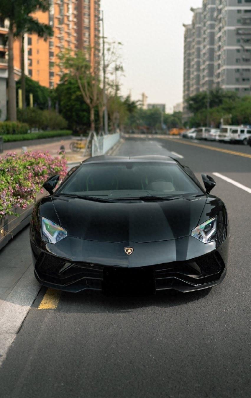 兰博基尼大牛壁纸,帅气侧漏