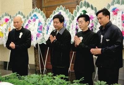 镜头下:“沙僧”闫怀礼葬礼,三任唐僧相送,八戒马德华泪撒现场