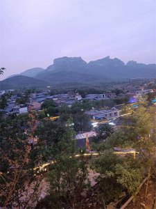 ​怎么和女生聊天逗她笑？几个幽默小套路俘获她的心