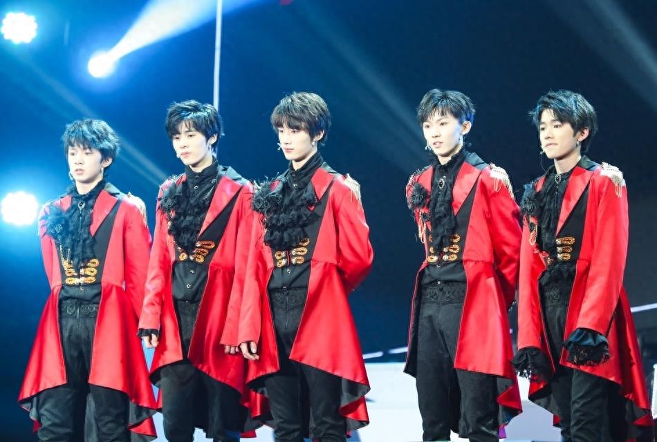 台风少年团在北京举行演唱会,拥有抗争逆境勇气的中国少年