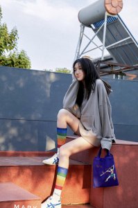 ​李嫣高清照：兔唇修复后像燎泡、半脸像王菲，有当模特的气质